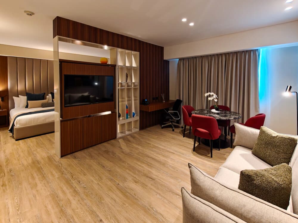 Suite-2